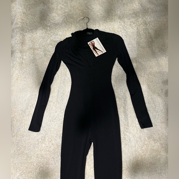 Naked wardrobe jumpsuit with zip in front - Picture 1 of 3